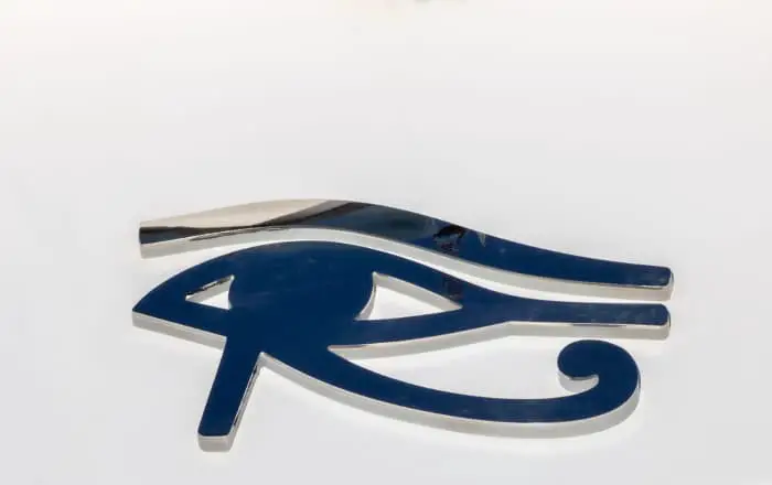 Symbol of the eye of Horus.